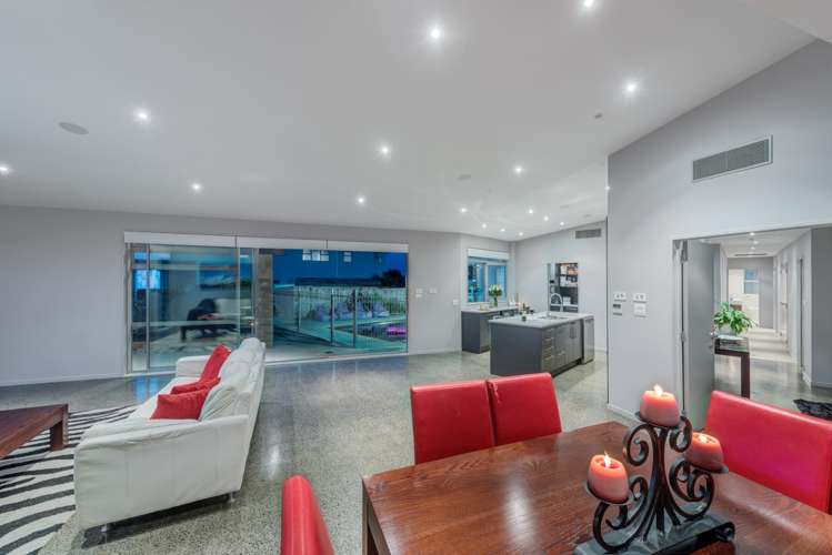 21 Columbia Crescent Beachlands_7