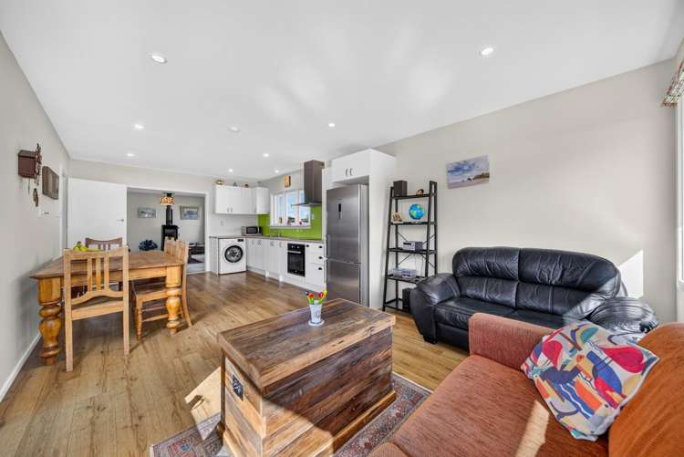 37 Carlsen Street Burwood_8