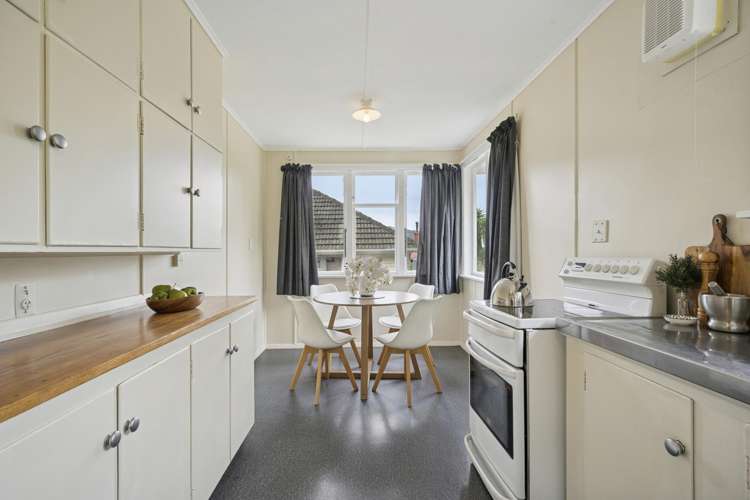 83 Taylor Terrace Tawa_6