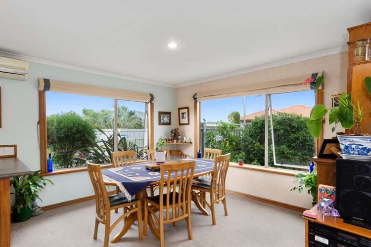 21 Lamia Grove Papamoa_8