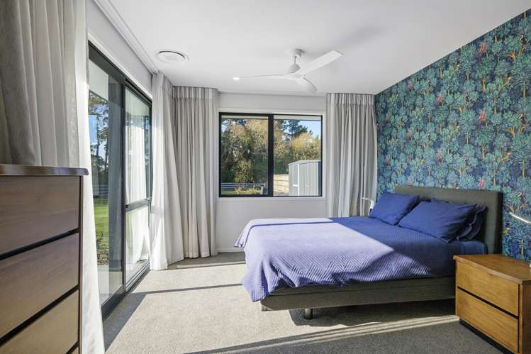 6 Harrier Place Amberley_16