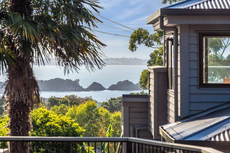 36 Hauraki Road Oneroa_13