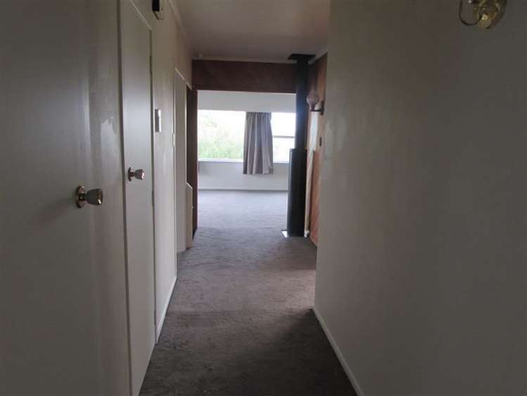 5 Barker Rise Northcross_9