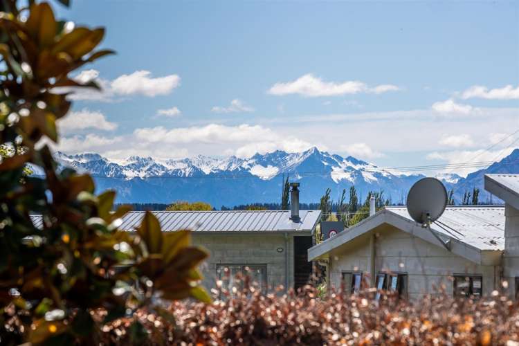 16 Reid Avenue Luggate_24