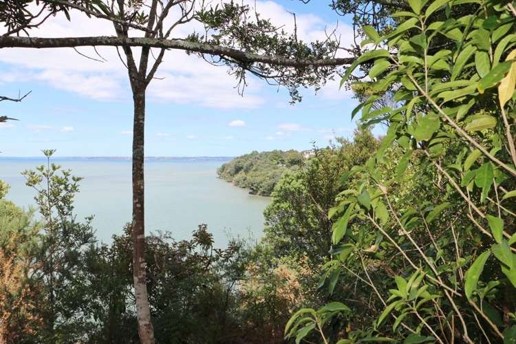 25 Opou Road Titirangi_0