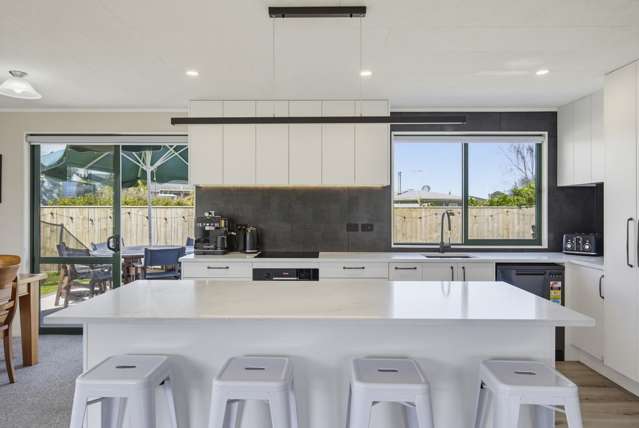 16B Karaka Street Otaki Beach_3