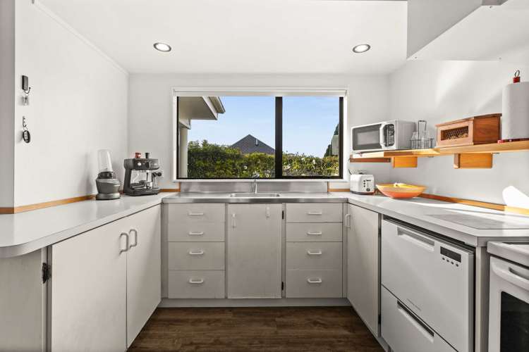 10 Busby Hill_5