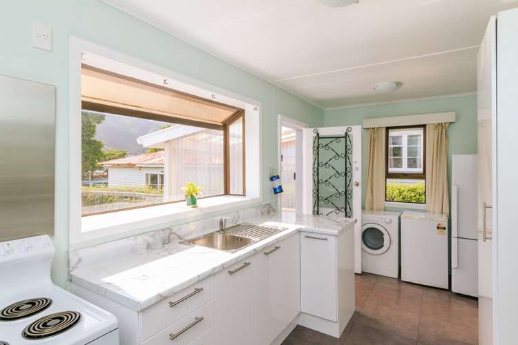 122 Wellington Road Wainuiomata_10