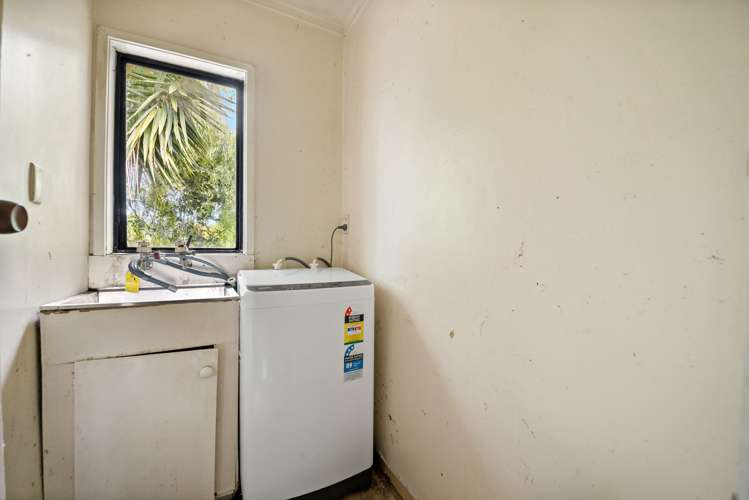 2/107a Woodglen Road Glen Eden_10