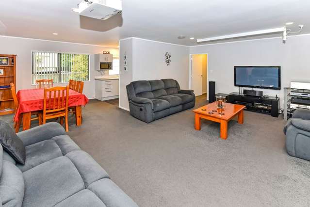 15 Leaming Place Clarks Beach_2