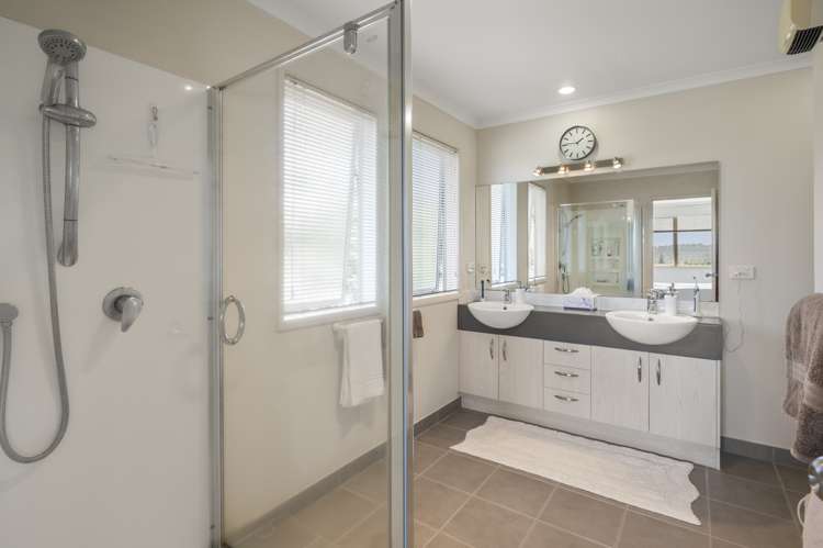 12 Mayall Avenue Beach Haven_20