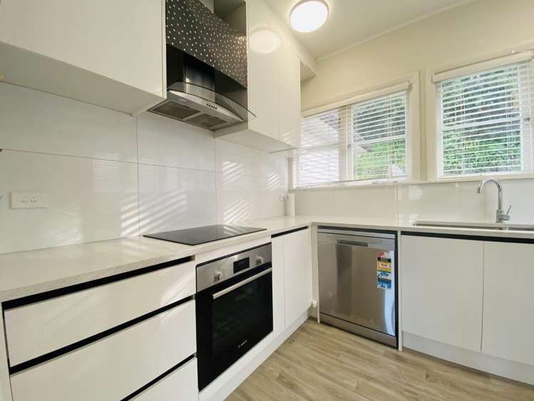 26 Standen Avenue 1776_4