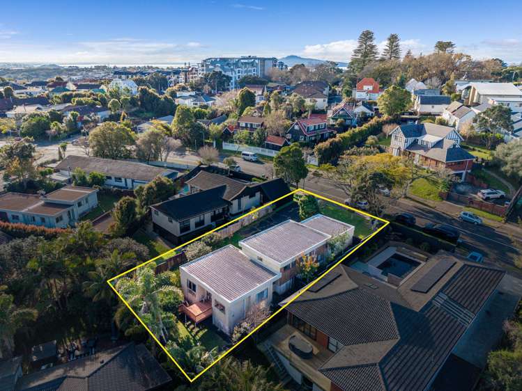 87 Norman Lesser Drive St Johns_8