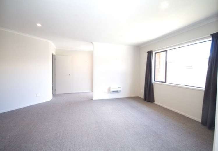 16 Tulip Drive Cambridge_12