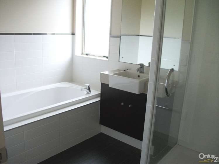 22 Terrasini Drive Flat Bush_15