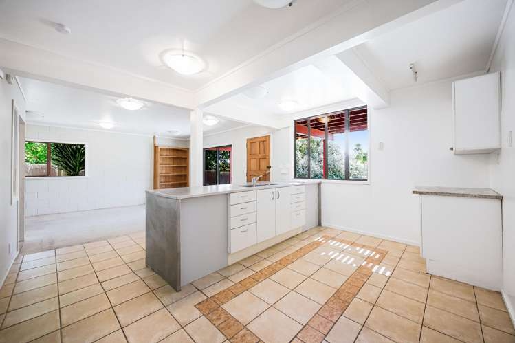 25 Nui Mana Place Te Atatu South_23