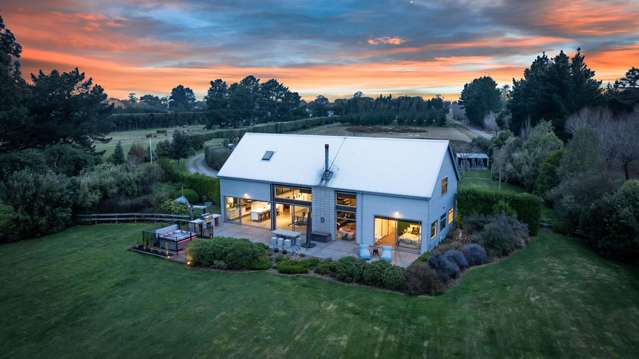 Exquisite Lifestyle Living!