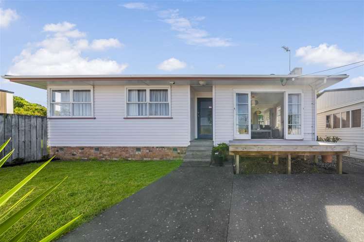 7 Beach Road Te Atatu Peninsula_21