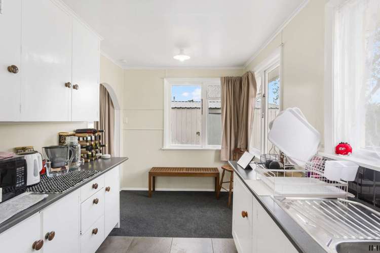 85a Ottawa Road Wainoni_10