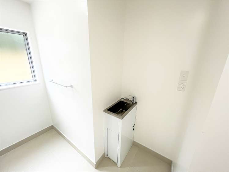 G01/3 Beaumonts Way Manurewa_8