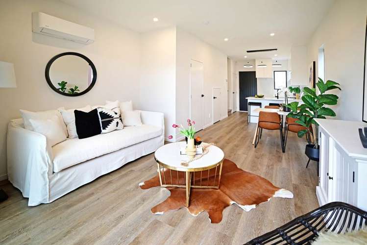 31 Kiato Lane Flat Bush_9