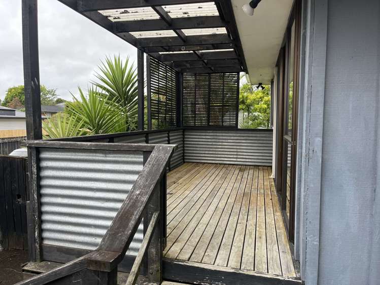 9a Taioma Crescent Te Atatu Peninsula_10