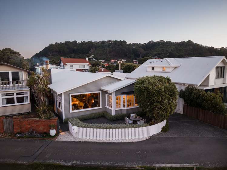 7 Marine Parade Seatoun_20