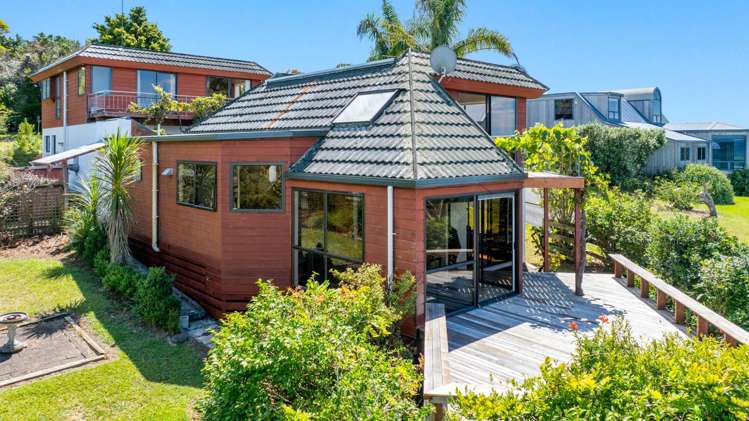 14 Kotare Place Sandspit_6