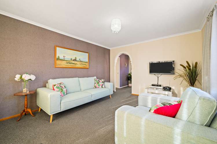 2/110 Barbour Street Waltham_7