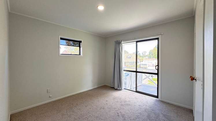 34 Orinda Close Botany Downs_7