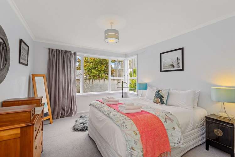 2/98 Office Road Merivale_8