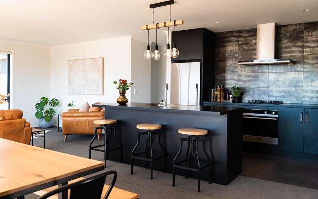 97 Cowling Road Hurdon_2