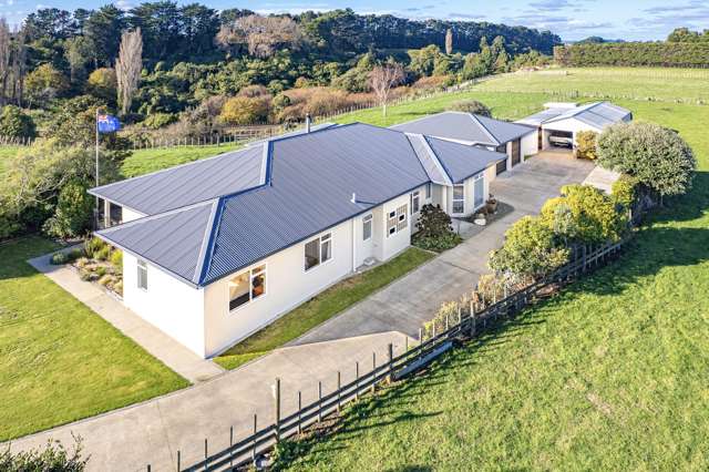 Lifestyle with impressive garaging