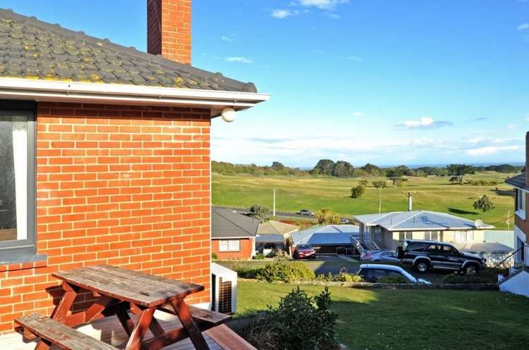 16 Norman Street Tainui_14