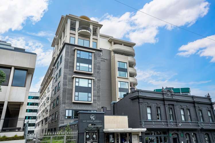 5J/42 Molesworth Street Thorndon_16