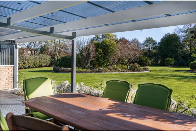 148 Willow Park Drive Opaki_18