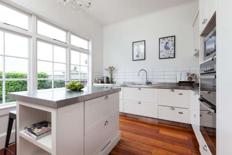 87 Pendarves Street New Plymouth Central_11