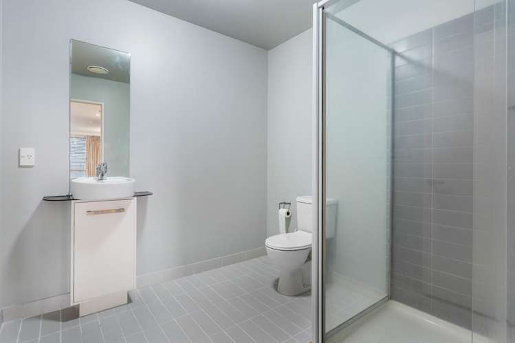 2203/10 Waterloo Quadrant Auckland Central_28