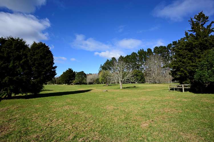 69 & 69a Croft Lane Coatesville_3