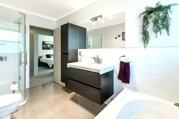 2 Paradise Point Place One Tree Point_22