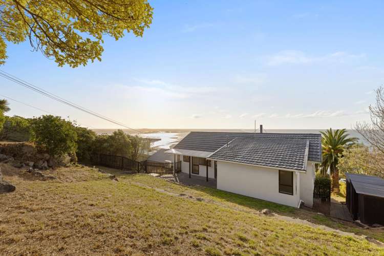 33 Tuawera Terrace Clifton_19