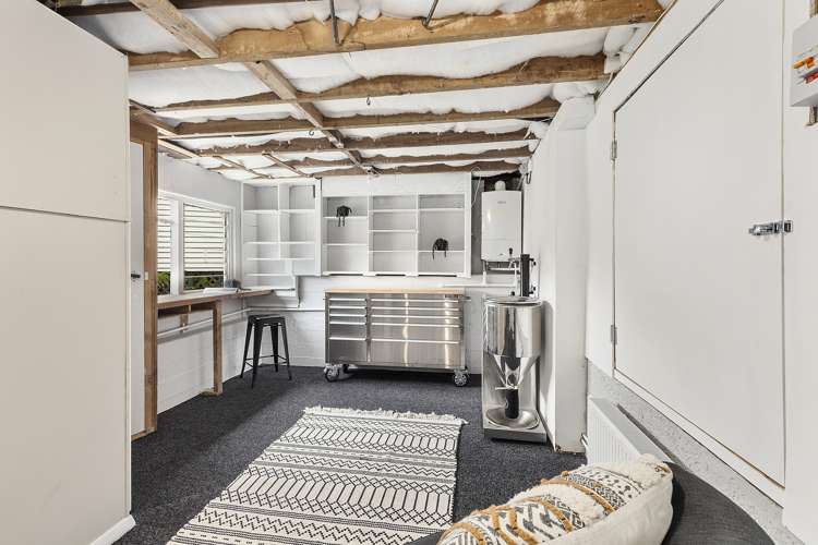 36 Larsen Crescent Tawa_17