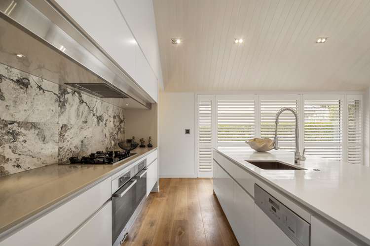 27 Clifton Road Herne Bay_18