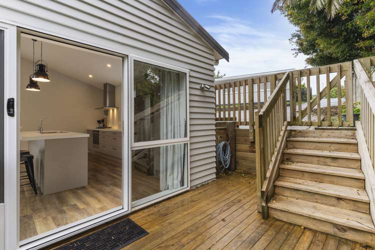 35b Taurus Crescent Beach Haven_9