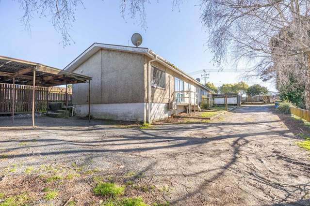 Multi Investment Flats, Proven Gross Income and Development Potential