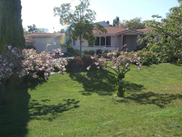 1/35 Busby Hill Havelock North_2