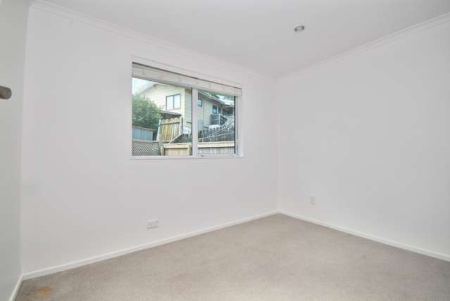 2/130 Spinella Drive Bayview_4