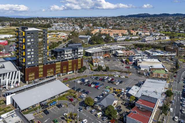 41 McCrae Way New Lynn_2