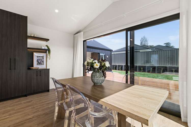 27 Matau Crescent Frimley_5