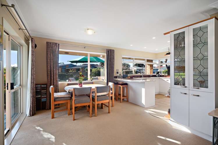 11 Charles Miller Court Clarks Beach_13